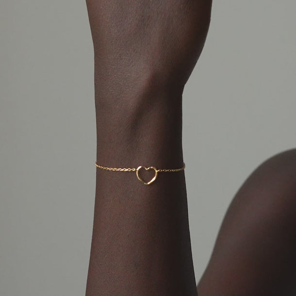 ENAMEL Copenhagen Armband, Organic Heart Bracelets 925S/GP/M